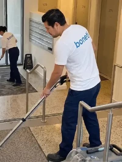 Boneti crew performing Building Cleaning in Zurich